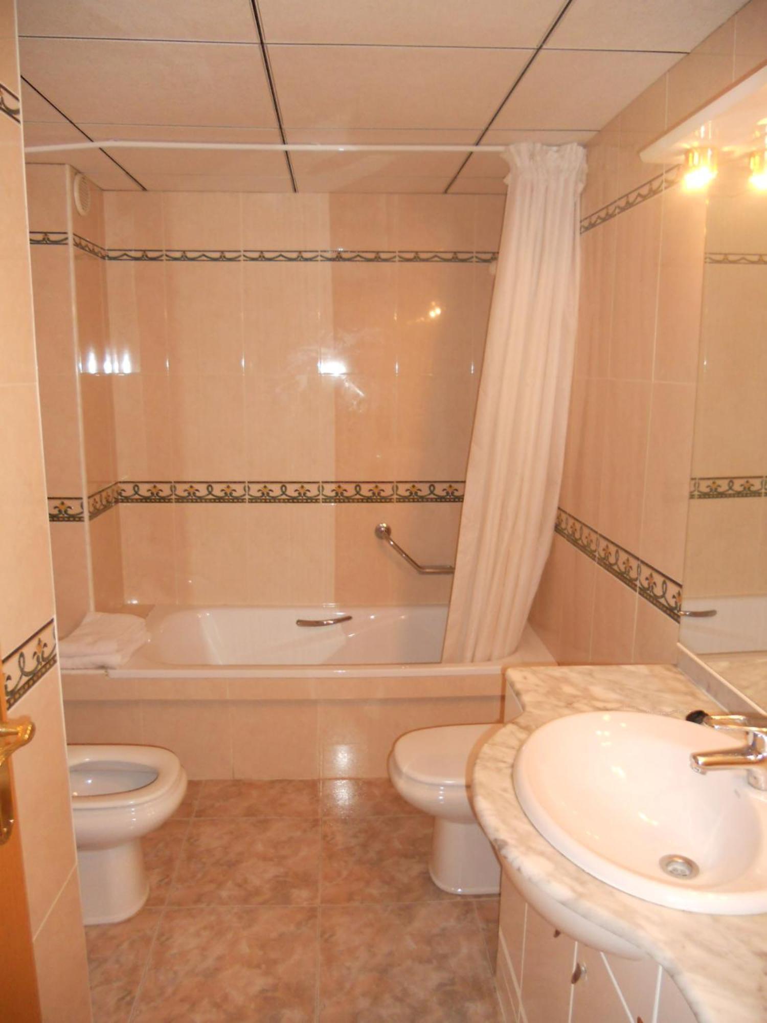 Apartamentos Palas Салоу Экстерьер фото