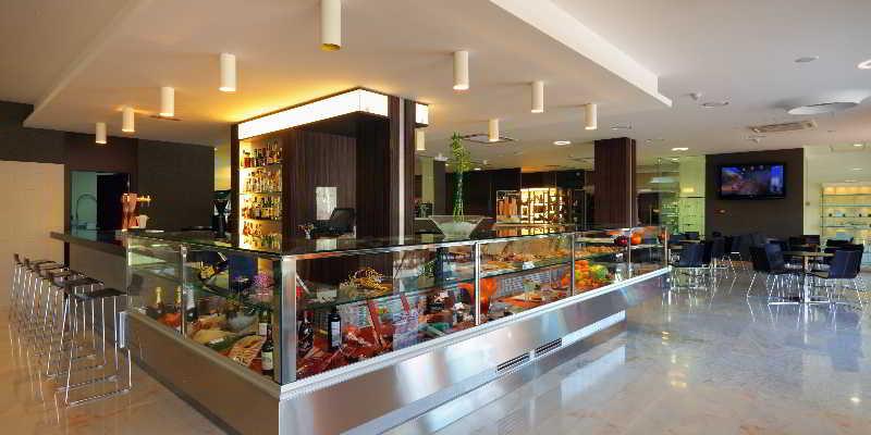 Apartamentos Palas Салоу Экстерьер фото